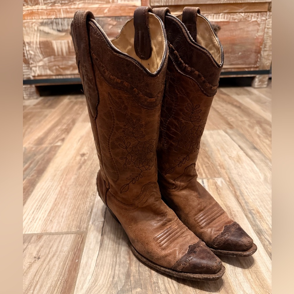Corral Women's Brown Embroidered Floral Western Cowgirl Boots